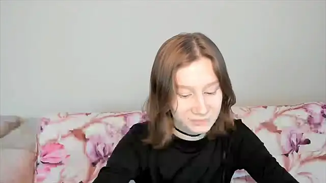 Snapshot of EnigmaSee chatting on 6, 1, 2025 EnigmaSee online show from 6, 1, 2025