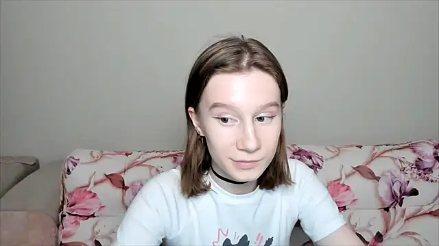 Snapshot of EnigmaSee chatting on 8, 1, 2025 EnigmaSee online show from 8, 1, 2025