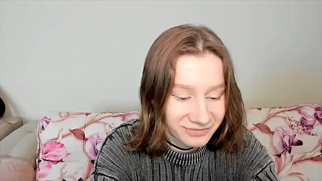 Snapshot of EnigmaSee chatting on 9, 1, 2025 EnigmaSee online show from 9, 1, 2025