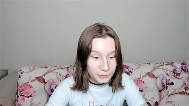 Snapshot of EnigmaSee chatting on 9, 1, 2025 EnigmaSee online show from 9, 1, 2025