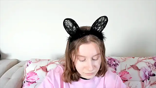 Snapshot of EnigmaSee chatting on 15, 1, 2025 EnigmaSee online show from 15, 1, 2025