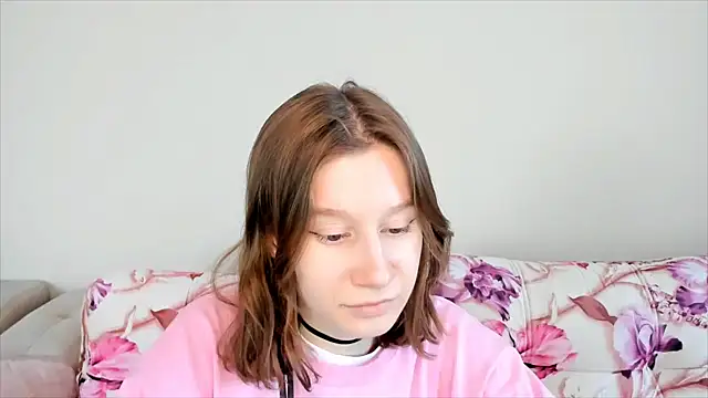 Snapshot of EnigmaSee chatting on 18, 1, 2025 EnigmaSee online show from 18, 1, 2025