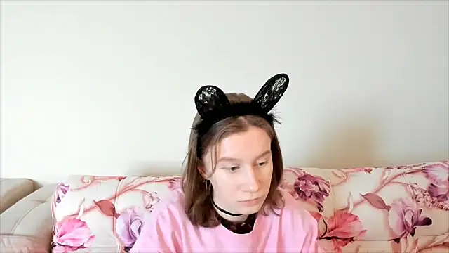 Snapshot of EnigmaSee chatting on 20, 1, 2025 EnigmaSee online show from 20, 1, 2025