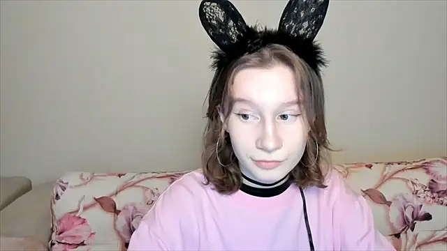 Snapshot of EnigmaSee chatting on 22, 1, 2025 EnigmaSee online show from 22, 1, 2025