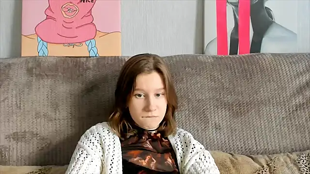 Snapshot of EnigmaSee chatting on 10, 2, 2025 EnigmaSee online show from 10, 2, 2025