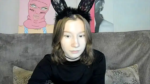 Snapshot of EnigmaSee chatting on 18, 2, 2025 EnigmaSee online show from 18, 2, 2025