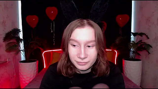 Snapshot of EnigmaSee chatting on 20, 2, 2025 EnigmaSee online show from 20, 2, 2025