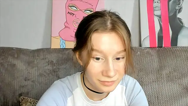 Snapshot of EnigmaSee chatting on 13, 3, 2025 EnigmaSee online show from 13, 3, 2025