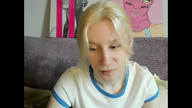 Snapshot of EnigmaSee chatting on 19, 9, 2025 EnigmaSee online show from 19, 9, 2025