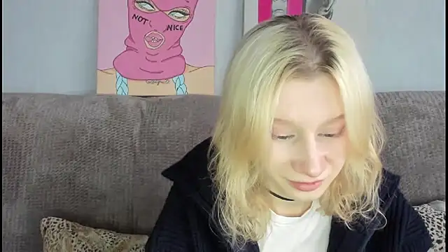 Snapshot of EnigmaSee chatting on 11, 11, 2025 EnigmaSee online show from 11, 11, 2025