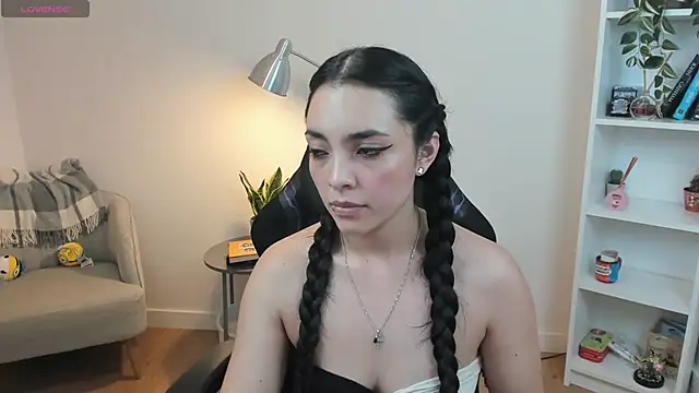 Snapshot of _BellaEvans_ chatting on 25, 2, 2025 BellaEvans online show from 25, 2, 2025