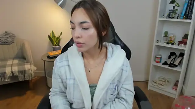  BellaEvans  online show from 10, 11, 2025