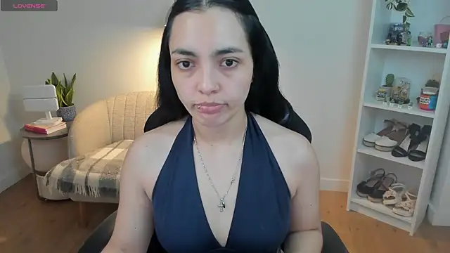  BellaEvans  online show from 10, 4, 2026