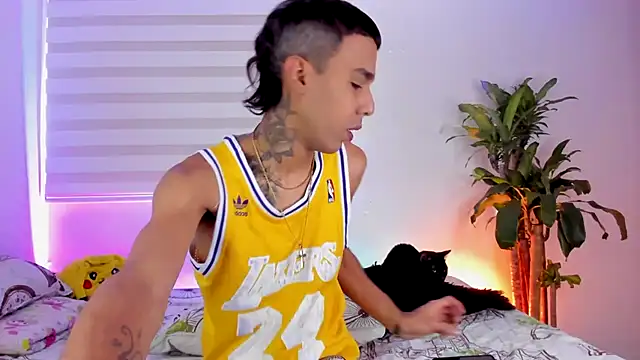 aldrinwhite online show from 25, 9, 2025