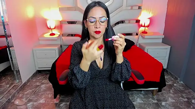 KateTompson  online show from 12, 2, 2026