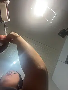 Snapshot of hally_berry____ chatting on 14, 2, 2026 hally berry online show from 14, 2, 2026