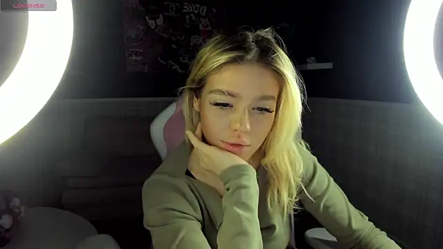 Snapshot of Anna_Robinson chatting on 9, 2, 2026 Anna Robinson online show from 9, 2, 2026