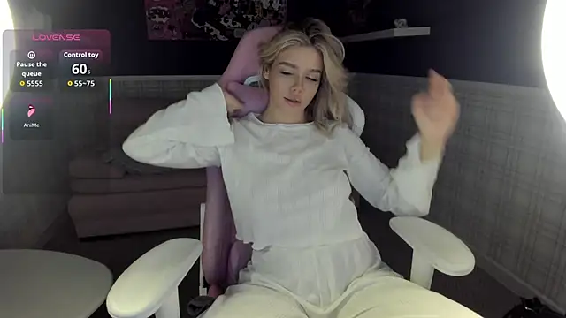 Snapshot of Anna_Robinson chatting on 19, 2, 2026 Anna Robinson online show from 19, 2, 2026