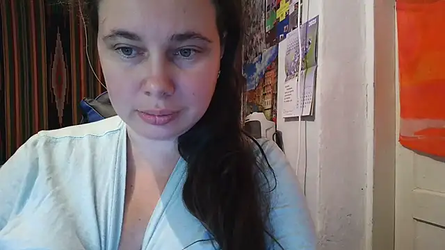 Cora Maro online show from 1, 10, 2025