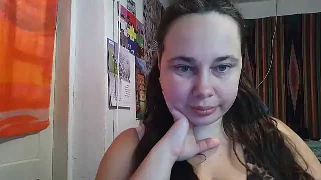 Cora Maro online show from 15, 10, 2025