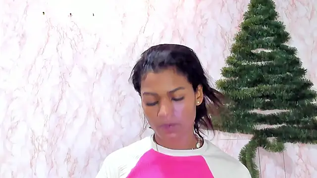 BarbieHotLaura online show from 11, 1, 2025