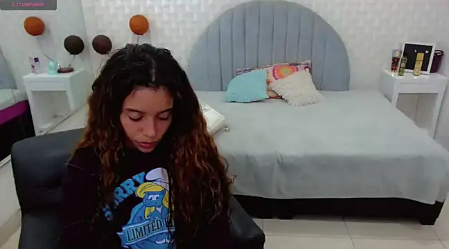 Snapshot of charlotte_0309 chatting on 7, 1, 2025 charlotte 0309 online show from 7, 1, 2025