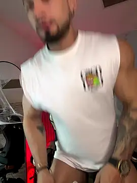 Snapshot of jaxon_colton chatting on 23, 10, 2025 jaxon colton online show from 23, 10, 2025