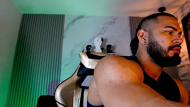 Snapshot of jaxon_colton chatting on 4, 12, 2025 jaxon colton online show from 4, 12, 2025