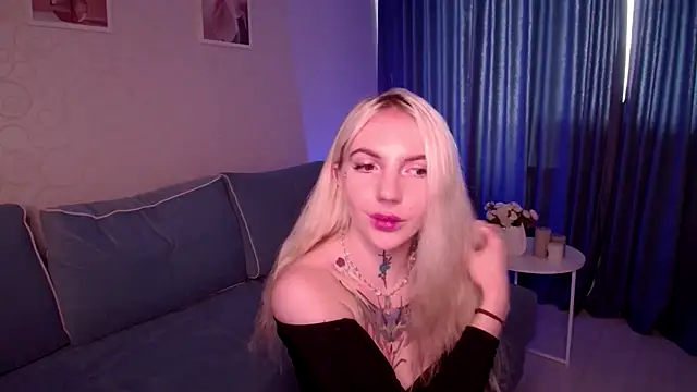 Snapshot of AnneTenet chatting on 17, 9, 2025 AnneTenet online show from 17, 9, 2025