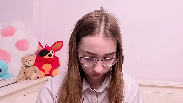 PollyBeev online show from 25, 6, 2026