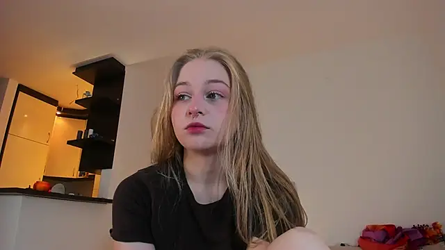 MiaMews online show from 7, 10, 2025