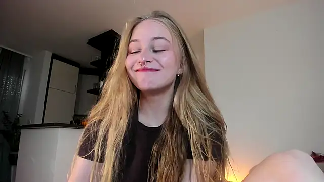 MiaMews online show from 24, 10, 2025