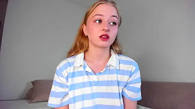 MiaMews online show from 11, 11, 2025