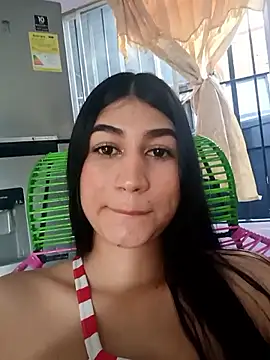 Julix A online show from 4, 2, 2026