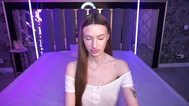Snapshot of Snow_WhiteeeX chatting on 30, 4, 2026 Snow WhiteeeX online show from 30, 4, 2026