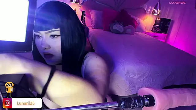 AHRI LEE online show from 30, 11, 2025