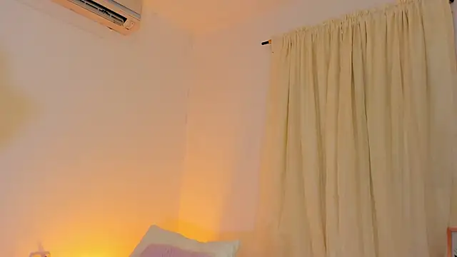 ninaht online show from 16, 4, 2026