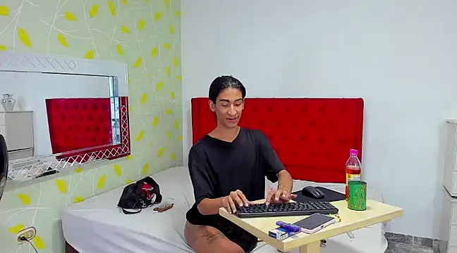 SofiaNaugthyxTS online show from 24, 12, 2024