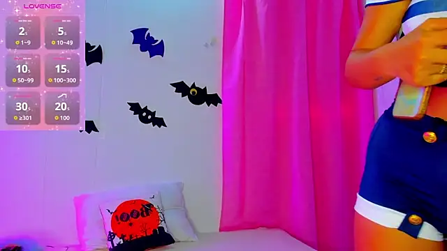 Snapshot of Natasha_by chatting on 28, 10, 2025 Natasha by online show from 28, 10, 2025