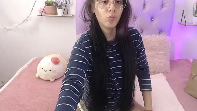 Snapshot of Freyja_01 chatting on 21, 3, 2025 Freyja 01 online show from 21, 3, 2025