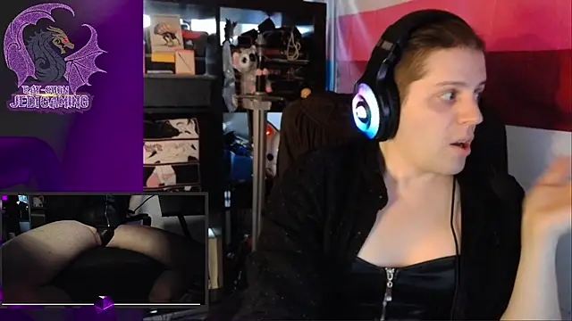 Snapshot of Rae-Suon chatting on 10, 1, 2025 Rae-Suon online show from 10, 1, 2025