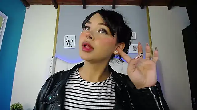 Snapshot of dante_ferraraa chatting on 5, 2, 2025 dante ferraraa online show from 5, 2, 2025