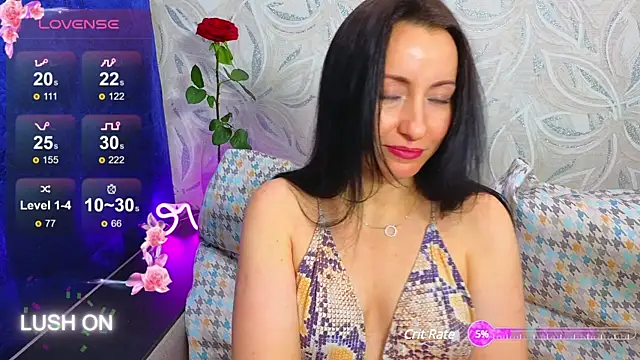 Roxyy Star online show from 5, 3, 2025