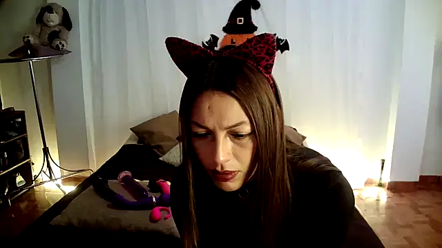 Hanna Charming online show from 19, 10, 2025