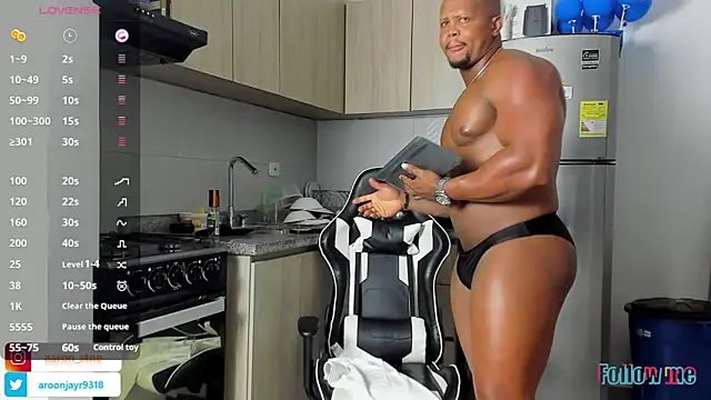 Aaron ST online show from 24, 10, 2025