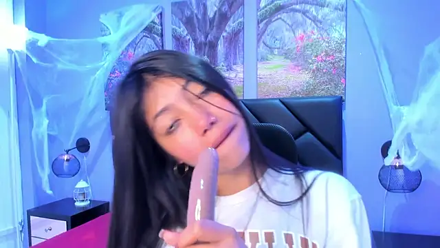 KimberlyVillaLobos online show from 11, 11, 2025