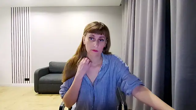 Daniella Lorente online show from 9, 1, 2025