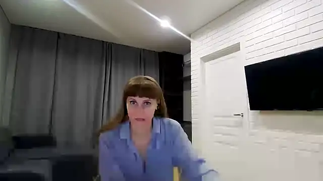 Snapshot of Daniella_Lorente chatting on 6, 5, 2026 Daniella Lorente online show from 6, 5, 2026