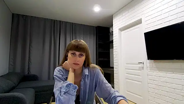 Daniella Lorente online show from 30, 6, 2026