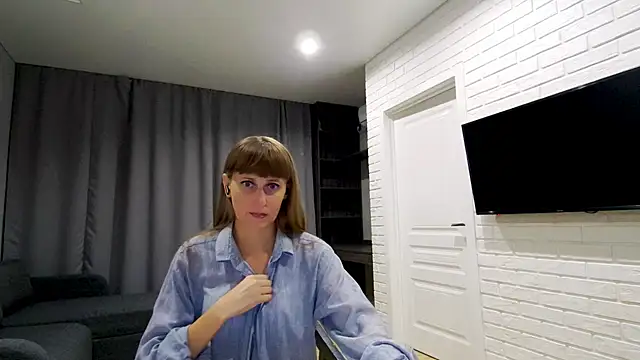 Daniella Lorente online show from 8, 7, 2026